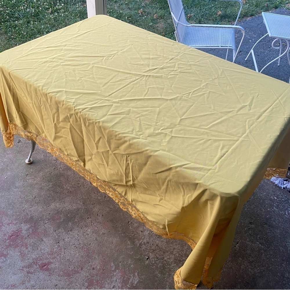 Vintage Mustard Yellow Lace Edge Tablecloth Table Linen